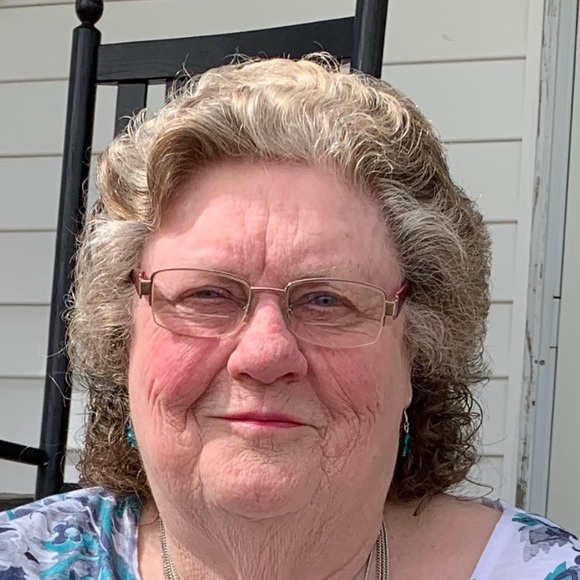 Profile Picture of Doris Carroll (@dwcarroll) on Poshmark