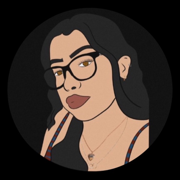 Profile Picture of Jessica Balderas (@artfromjess_) on Poshmark
