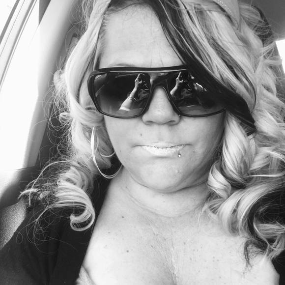 Profile Picture of Jeanine Hoffman (@jeanine_hoffman) on Poshmark