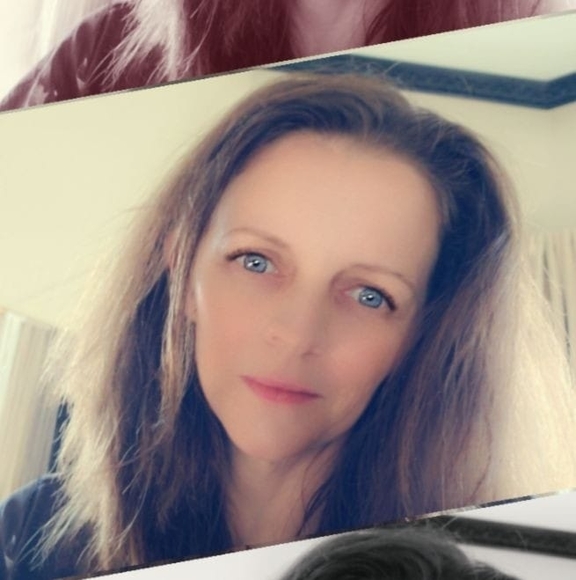 Profile Picture of Noel Hairrell (@katzefisch77) on Poshmark