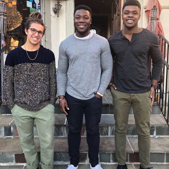 Profile Picture of Siisi Quainoo (@squain16) on Poshmark