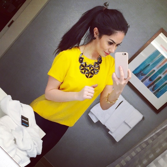 Profile Picture of Erica Leal (@ericaaamichell) on Poshmark