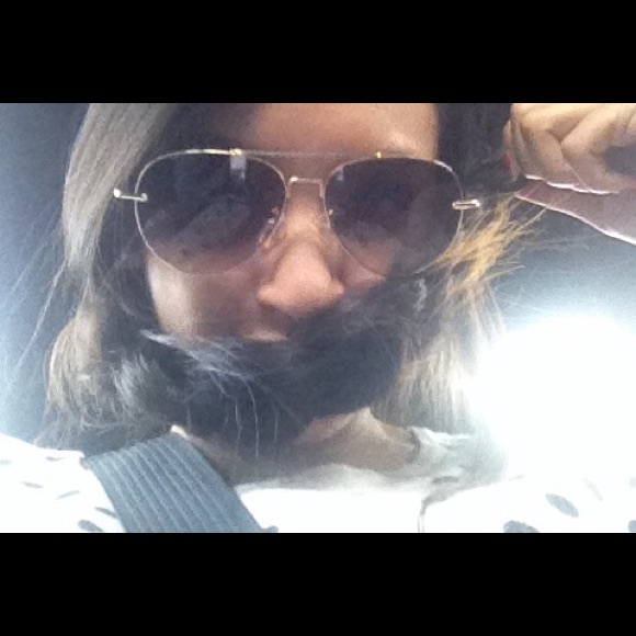 Profile Picture of Ann Garcia (@candyappleann) on Poshmark