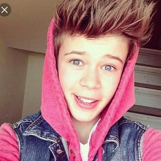 Profile Picture of .thenamesbrett. (@brett_whitfield) on Instagram