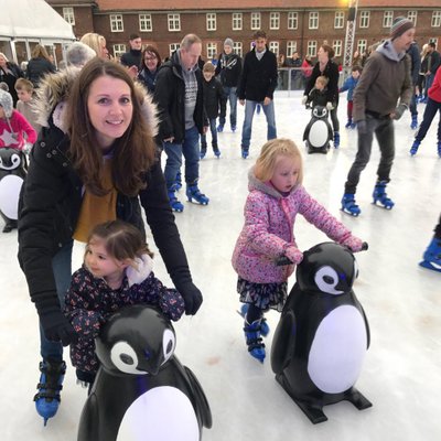 Profile Picture of Holly Scott  💙 (@hollyl_scott) on Twitter