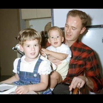 Profile Picture of Stephen Kress (@stephenkress) on Twitter