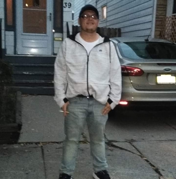 Profile Picture of Chris Bragg (@chrisbragg) on Poshmark