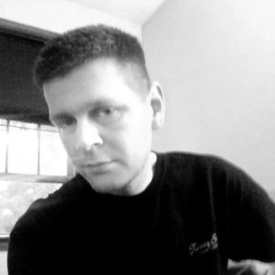 Profile Picture of Mike Heidemann (@prezzhax) on Twitter