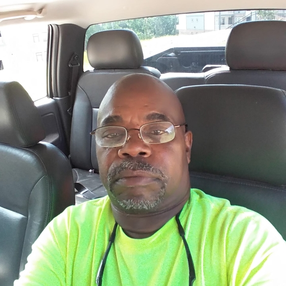 Profile Picture of Jeffrey Neal (@jeffreyneal) on Poshmark