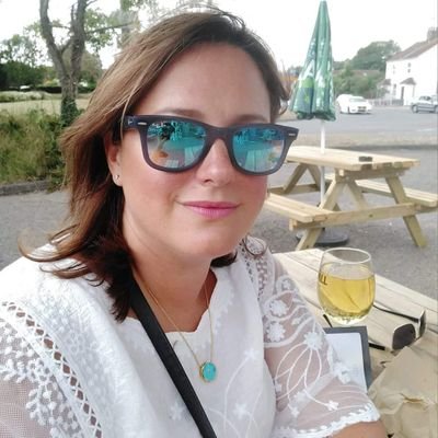 Profile Picture of Claire Kearney (@ClaireRKearney) on Twitter