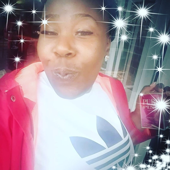 Profile Picture of Jamika Jamika (@jamika_jamika) on Poshmark