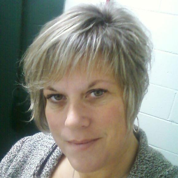 Profile Picture of Lorna Lam-butts (@lbutts70) on Poshmark