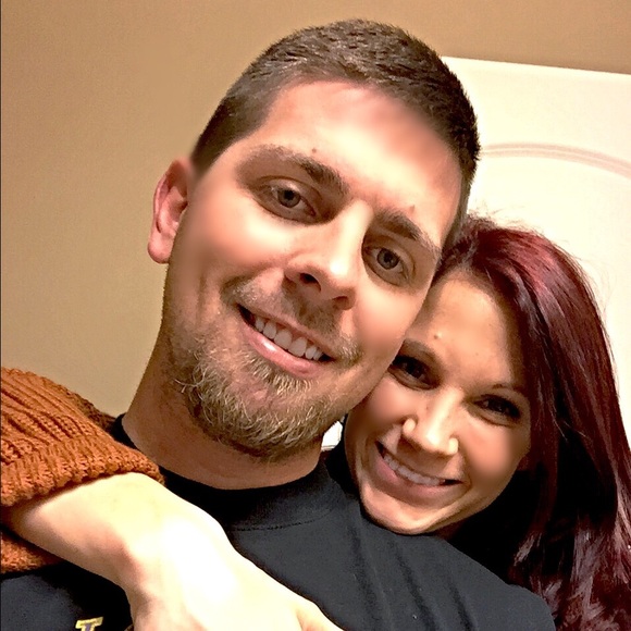 Profile Picture of Layla Serrette (@laylaas) on Poshmark