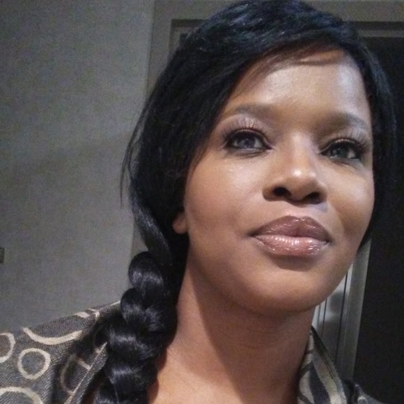 Sharon Browner - Poshmark Profile Picture of Sharon Browner (@sbrowner37) on Poshmark