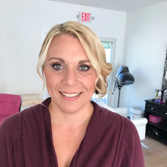 Profile Picture of Kate Cassala (@katecassala12) on Poshmark