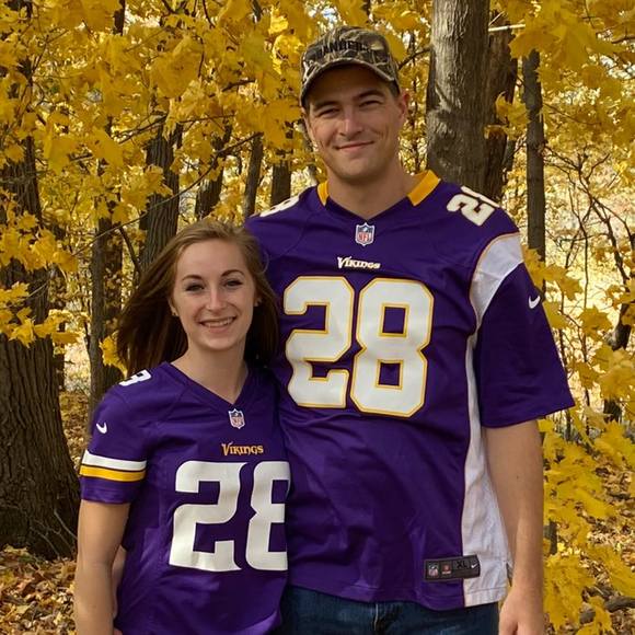 Profile Picture of Michelle Friedmann (@michelle4474) on Poshmark