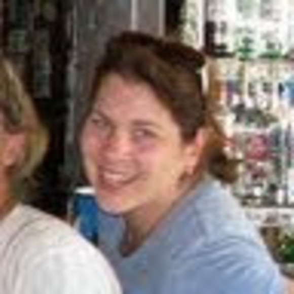 Profile Picture of D Okuly (@okulyd) on Poshmark