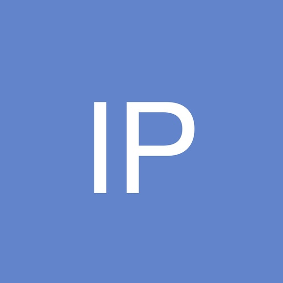 Profile Picture of Izzy Polhemus (@1967380724) on Poshmark