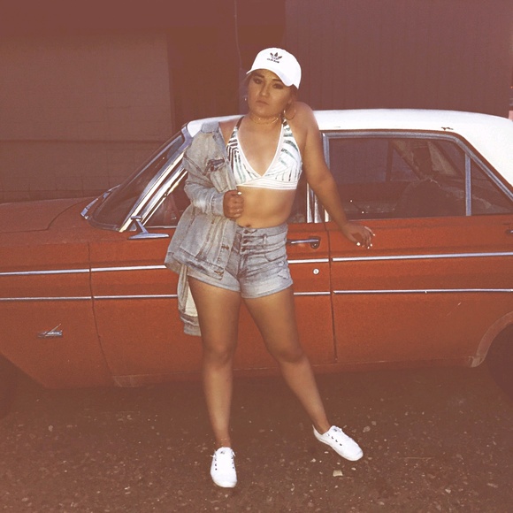 Profile Picture of Jasmine Lloyd (@jazzylloyd508) on Poshmark