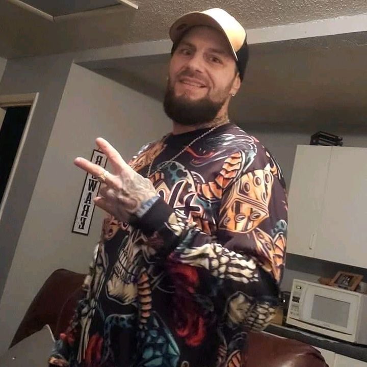 Profile Picture of A Lee Neighbors (@a.lee.neighbors) on Tiktok
