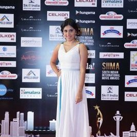 Profile Picture of Dhanya Balakrishna (@DhanyaBee) on Twitter