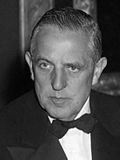 Profile Picture of Paul G. Hoffmanon Wikipedia