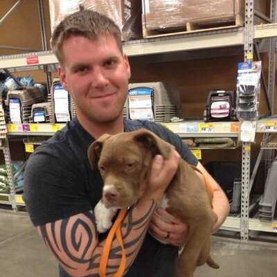 Profile Picture of Kevin Held (@SXYWHTBOY) on Twitter