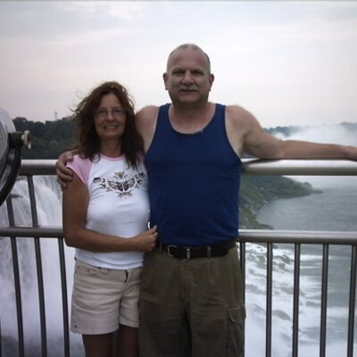 Profile Picture of Scott,Mary Bernicky (@playwithus42) on Twitter