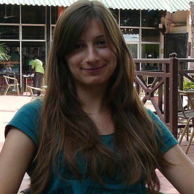 Profile Picture of Jennifer Clausen (@jennifer12359) on Twitter