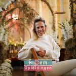Profile Picture of Floral Dance Art | Moniek Koopmans | Erkend Bloemsierkunstenaar (@floraldanceart) on Instagram