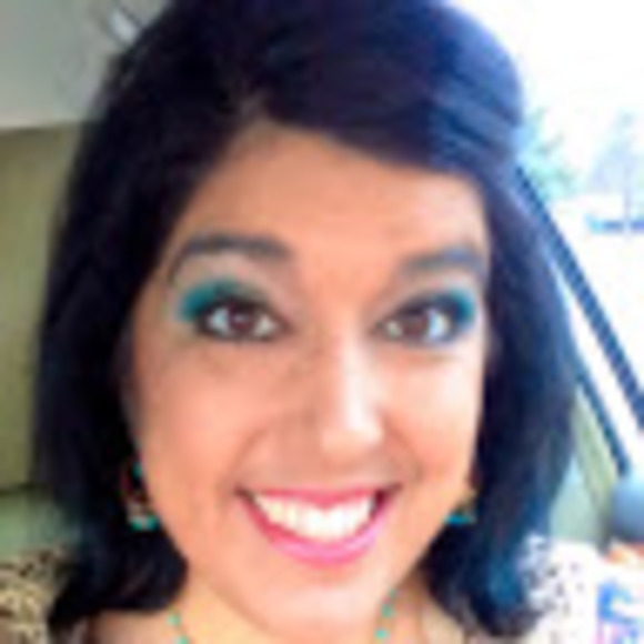 Profile Picture of Christina Greenwell (@csgreenwell97) on Poshmark