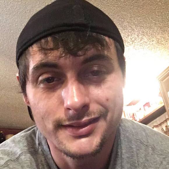 Profile Picture of Eric Mckenzie (@skinzy21) on Poshmark