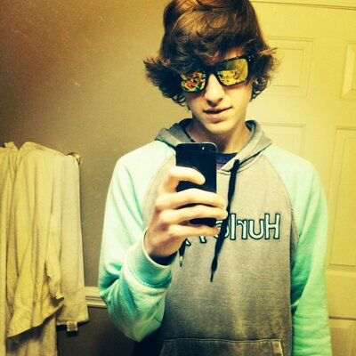 Profile Picture of Dylan Venable (@dylanvenable) on Twitter