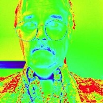 Profile Picture of Tom Farris (@SoCal4me2) on Twitter