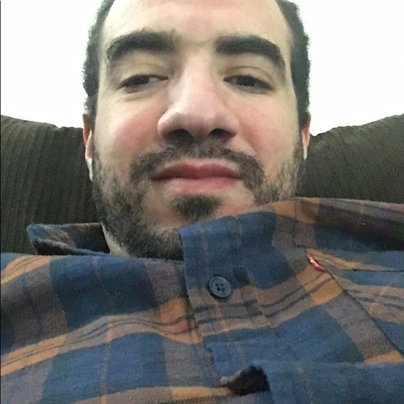 Profile Picture of Abdelkrim Modar (@abdelkrimmodar) on Poshmark
