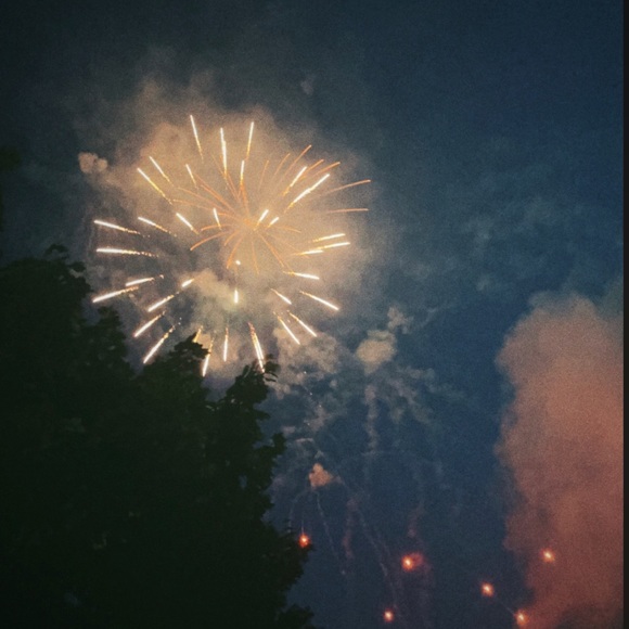 Profile Picture of Breanna Schneider (@briana664) on Poshmark