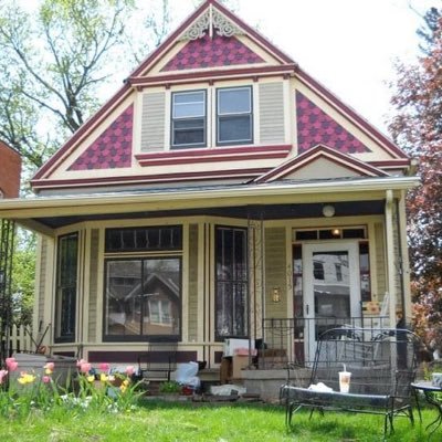 Profile Picture of Pamela Jean Owens (@pamelajeanowens) on Twitter