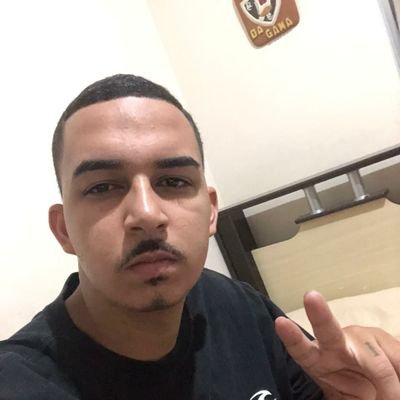 Profile Picture of Tavares (@Elvis58120922) on Twitter