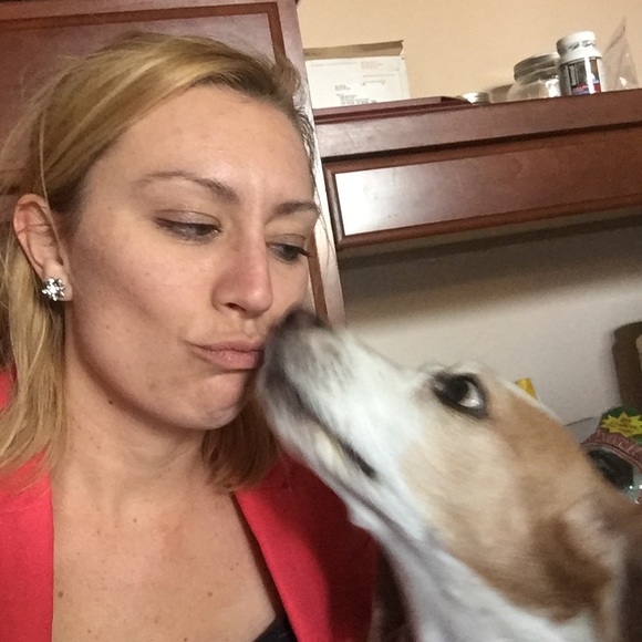 Profile Picture of Jessica Mcgaughey (@jrmcgaughey) on Poshmark