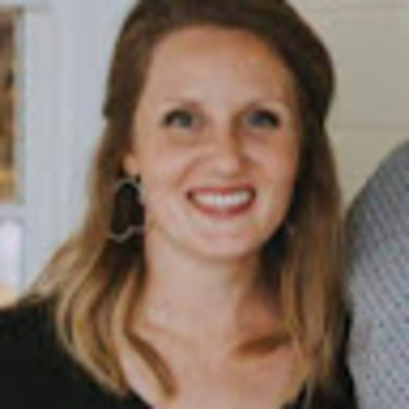 Profile Picture of Jessica Heap (@jheap19) on Poshmark