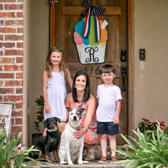 Profile Picture of Darah Rafaleowski (@darahr) on Poshmark