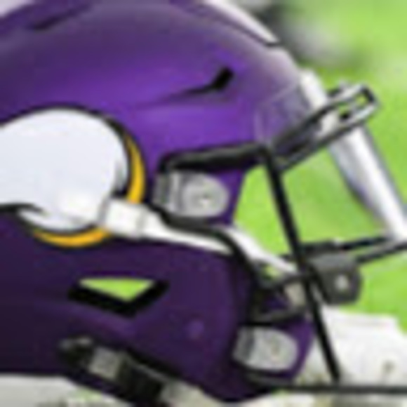 Profile Picture of Michael Pavik (@mpavik25) on Poshmark