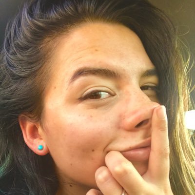 Profile Picture of Cassandra Francis (@GayPenguin1019) on Twitter
