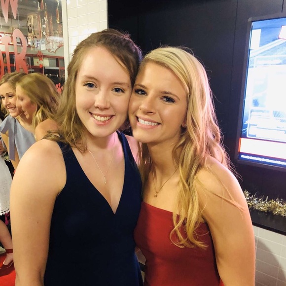 Profile Picture of Ashley Auderer (@audash) on Poshmark