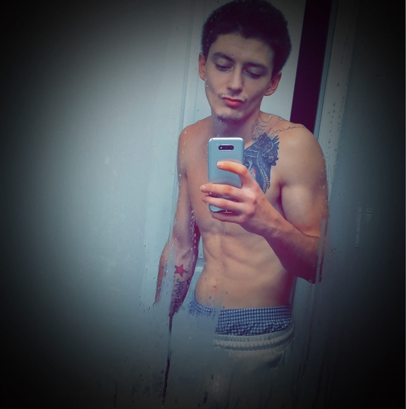 Profile Picture of Tyler Hurt (@thatsxit56) on Poshmark