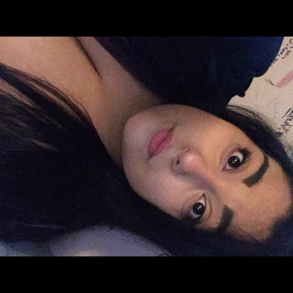 Profile Picture of Joie Milioto (@joiethegreatt) on Poshmark