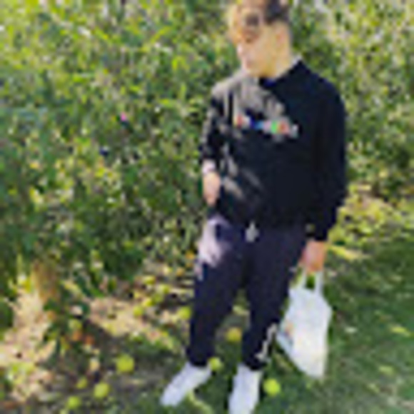 Profile Picture of Panagiotis Tsimaras (@panagiotis_t) on Poshmark