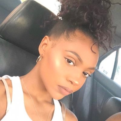 Profile Picture of KayKash 💸💰 (@tayasavy) on Twitter