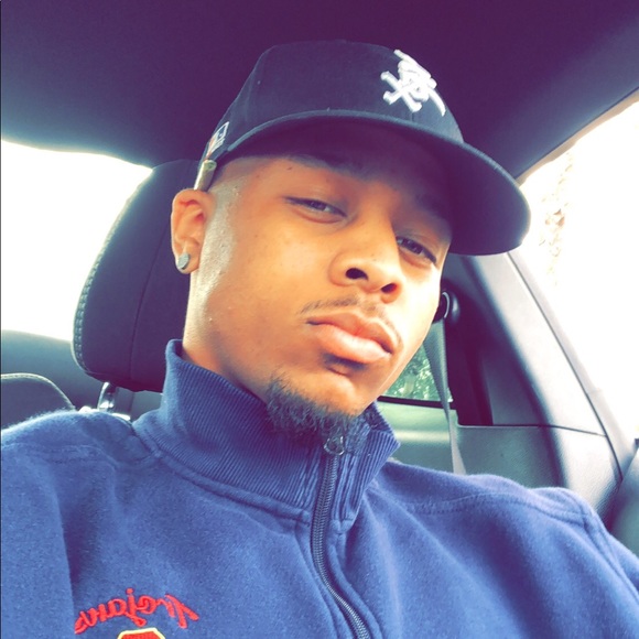 Profile Picture of Allen Bradley (@asjbradley) on Poshmark