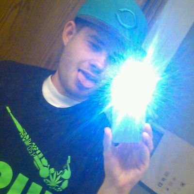 Profile Picture of  ✌Michael Walden ✌️ (@MizzyMike89) on Twitter